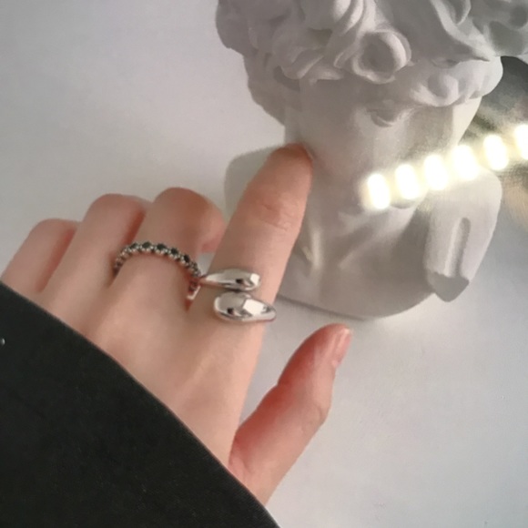 Sterling Silver Plated Adjustable Ring - Picture 2 of 3